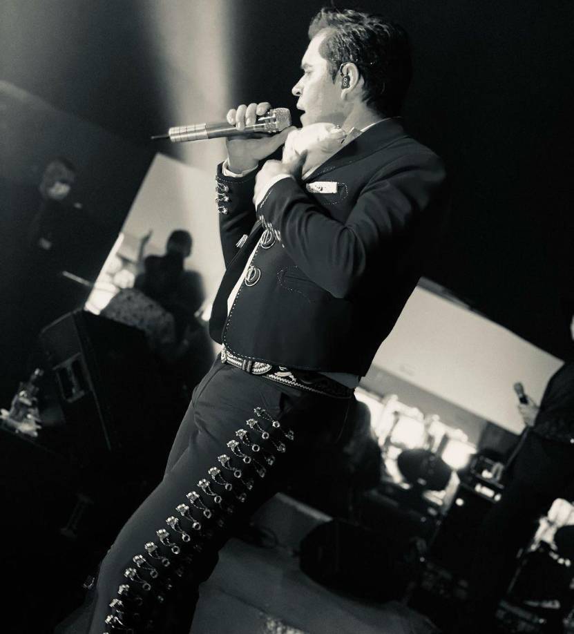 A Chucho lo interpreta el exintegrante de La Academia de México, Raúl Sandoval, ahora es un artista de música regional muy conocido en su país.