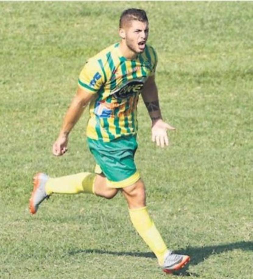 Kevin Hoyos dejaría al Olimpia para irse al Marathón. En el 2013 estuvo en el Victoria y destacó bajo la orden de Héctor Vargas, el actual DT de los verdes.