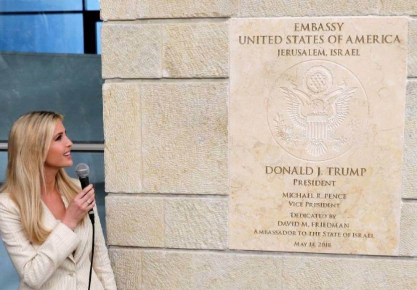El alcalde de Jerusalén, Nir Barkat, anunció recientemente que la ciudad bautizaría una rotonda adyacente a la embajada como 'plaza Trump'.