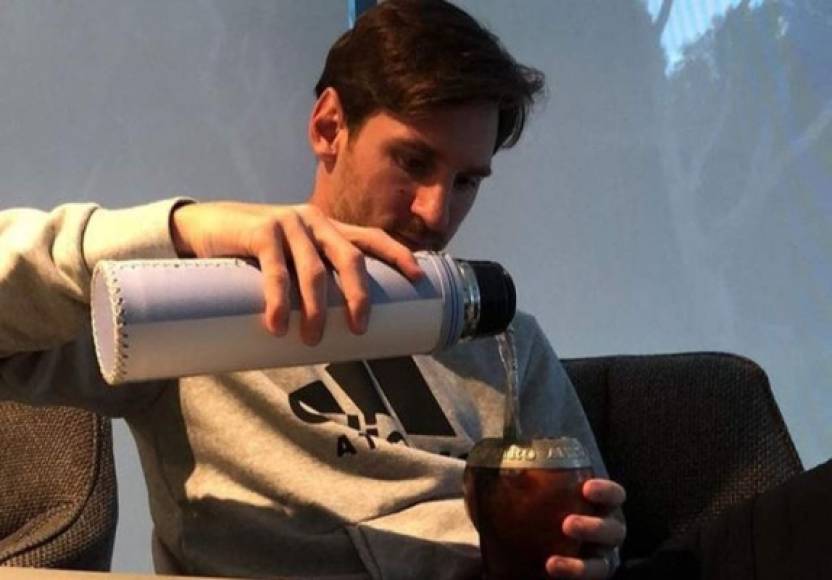 En su lugar, la dieta de Messi incluyó verduras, alimentos orgánicos y obvio el mate.