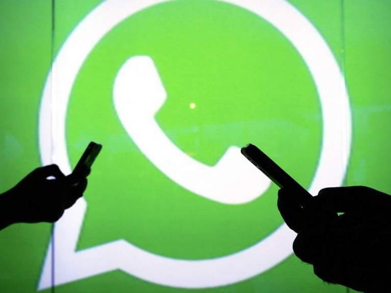 Sujetos a través de WhatsApp se hacen pasan por representantes de empresas de encomienda y piden a la persona depositar dinero para el recibir el paquete.