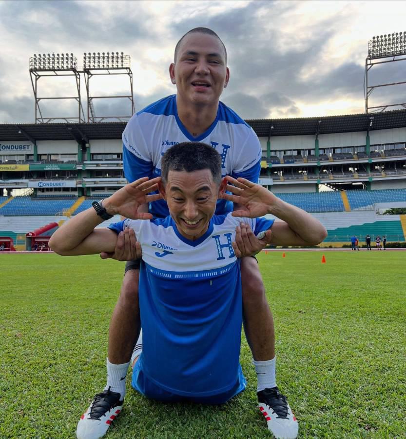 Shin Fujiyama saca preparación militar y el Primi Maradiaga su carácter mundialista