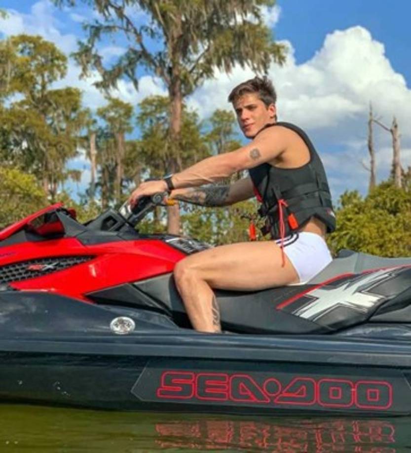 Ese medio aseguró que intentó contactar con Tiago Ramos para hablar sobre su pasado y él se negó a dar comentarios.