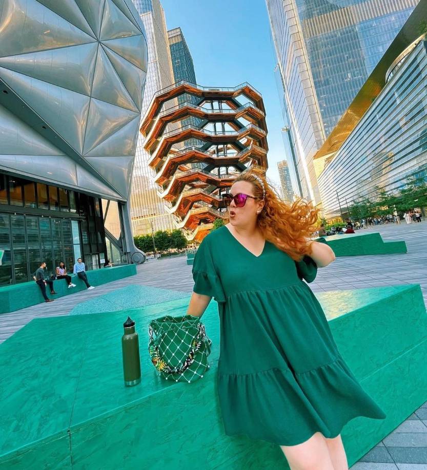 Isabella Arévalo en un video agradeció a sus seguidores y dijo que es la primera hondureña en lograr ser admitiada a los Creadores del mañana.