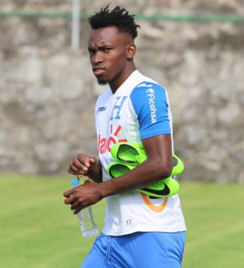 En punta, Jorge Luis Pinto dejará la responsabilidad de atacar a Alberth Elis.