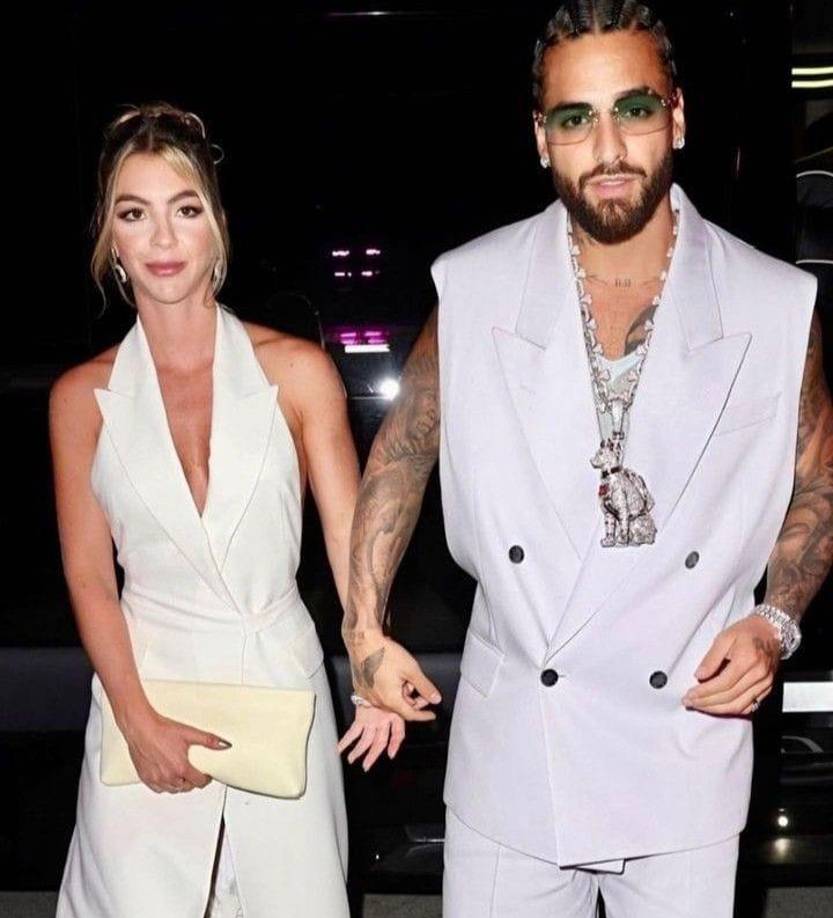 Agregando, “Nos llega la información de alguien muy cercana a él. Sí que es verdad que están manteniendo la precaución de hacerlo público ya cuando el estado de gestación sea mucho más avanzado”. 