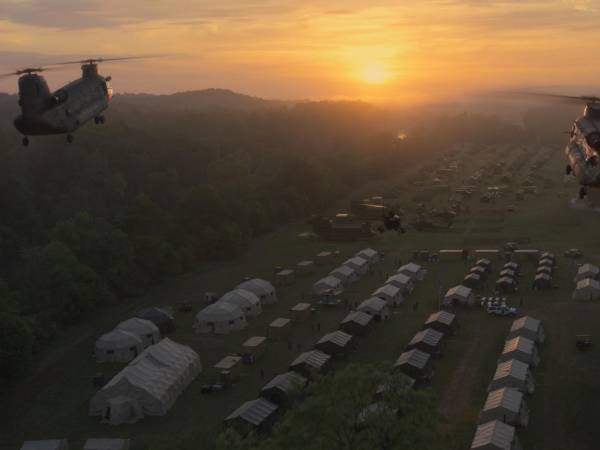 “Civil War” no tiene base en la política partidista real de EU, decisión intencional del director Alex Garland.