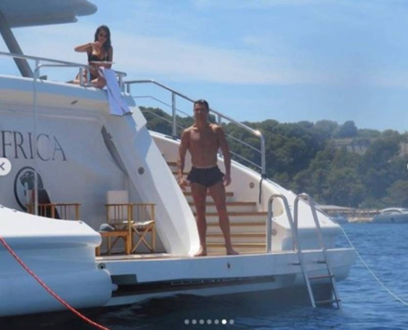Georgina Rodríguez deslumbra al mostrar su figura en bikini a bordo de un yate