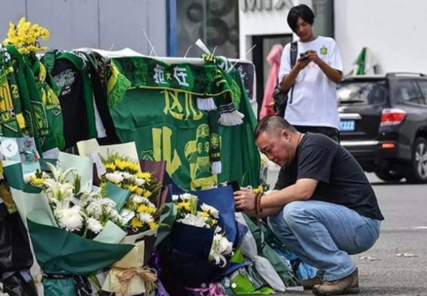 En China se ha hecho en las últimas horas un pequeño homenaje en memoria del hondureño Walter Pery Martínez que fue encontrado muerto el pasado domingo en Estados Unidos.