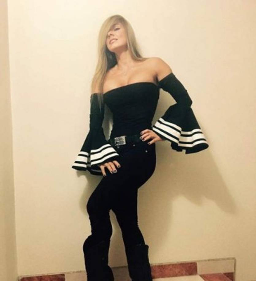 Y la cuenta de twitter de ella es @EsperanzaGomez.