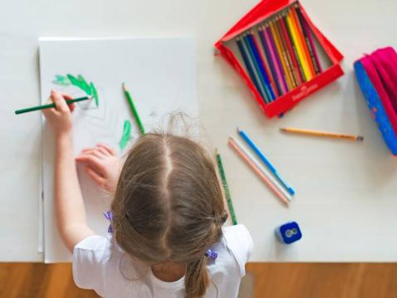 Los expertos recomiendan no forzar y, si se confirma que un niño es zurdo.