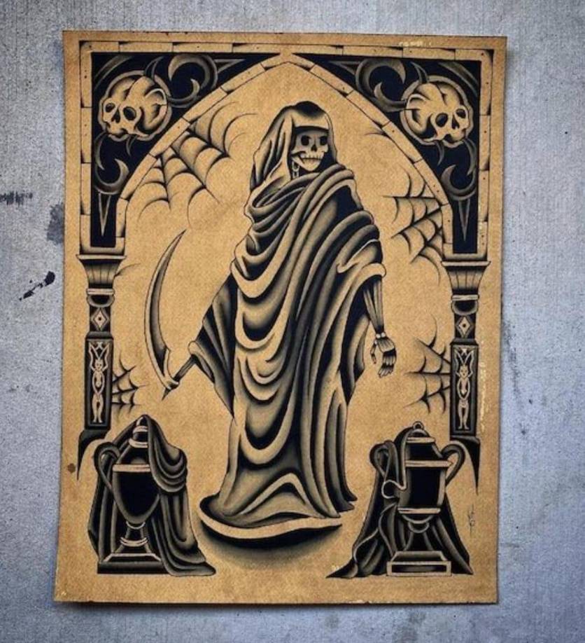 Esta práctica es común entre maras y pandillas centroamericanas. Los miembros de esas estructuras recurren a la santería y brujería como amuleto de “suerte” o “éxito”. 