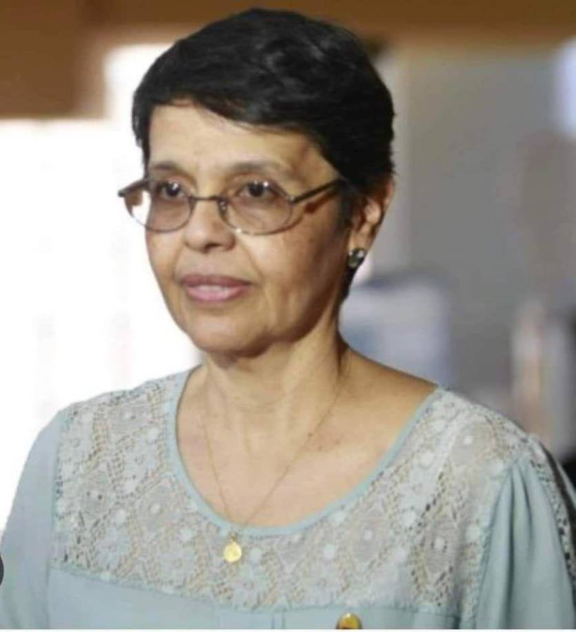 La Organización de las Naciones Unidas para la Educación, la Ciencia y la Cultura (Unesco) calificó en este año a Rutilia Caslderón con el título Mujer de ciencia por su aporte a la academia latinoamericana.