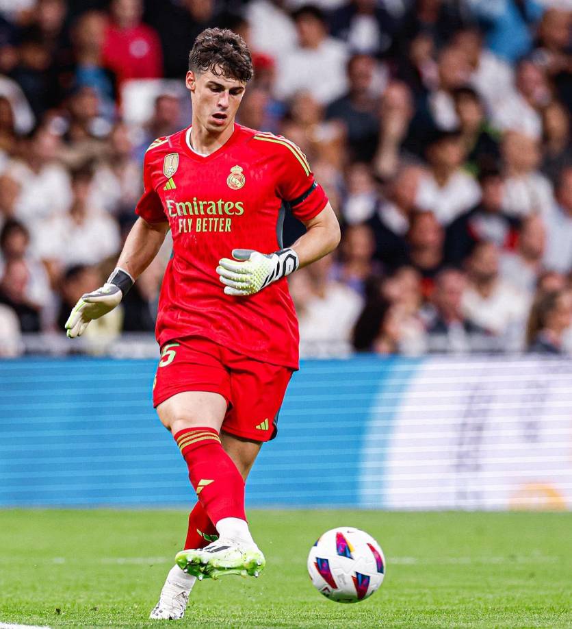 Portero: Kepa, el guardameta español se ha convertido en la muralla de los blancos en las últimas jornadas en la liga española, por lo que lo será en la Liga de Campeones.