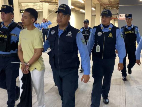 <b>Juan Esteban Granada en poder de la Policía Nacional de Honduras.</b>