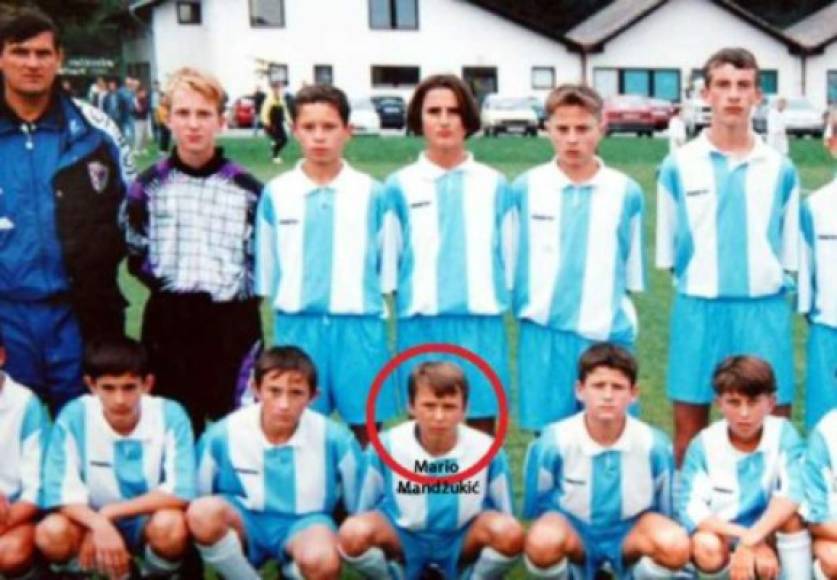 Mario Mandzukic tuvo sus inicios en el fútbol en el club Ditzingen de Alemania.