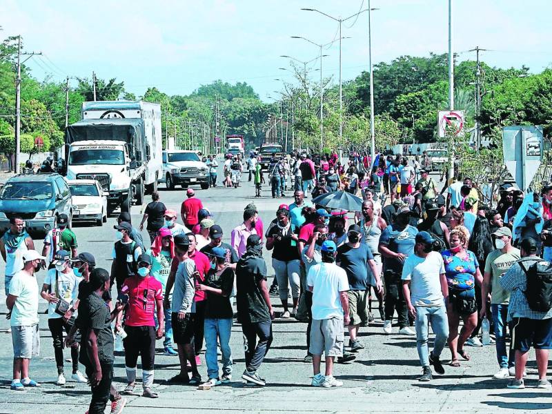A diario son miles de personas que llegan a México con el objetivo de cruzar la frontera hacia Estados Unidos.