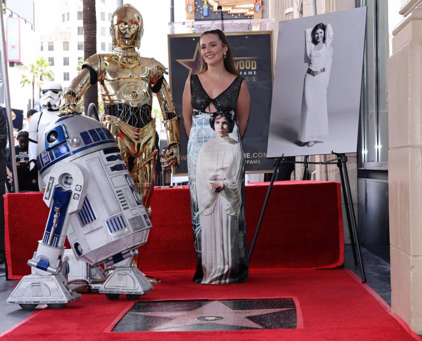 Carrie Fisher es homenajeada con una estrella en el Paseo de la Fama de Hollywood