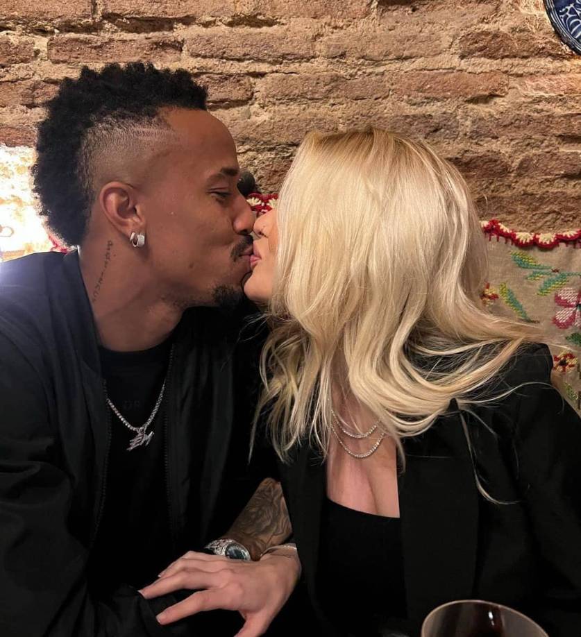 Hace unos meses fue Militao el que decidió anunciar públicamente su relación con la modelo a través de las redes sociales, concretamente tras la Copa América.