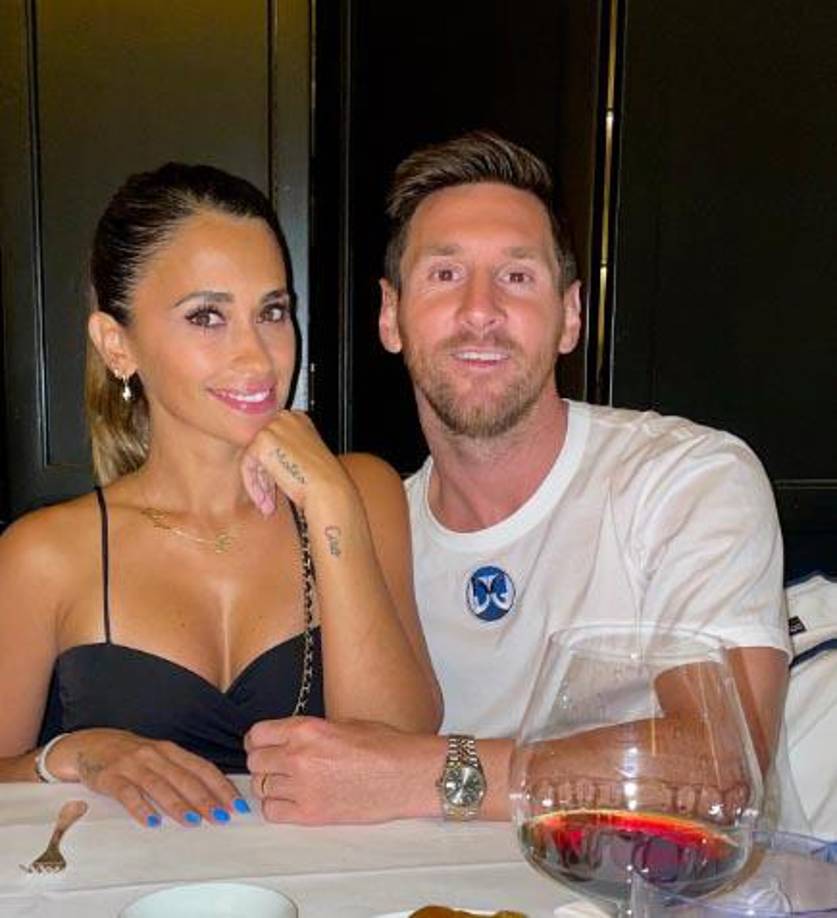 Lionel Messi comenzó a tomar otros tipos de alimentos en mayores cantidades como: pescado, pollo, arroz sin condimentos, frutas, verduras y alimentos orgánicos. 