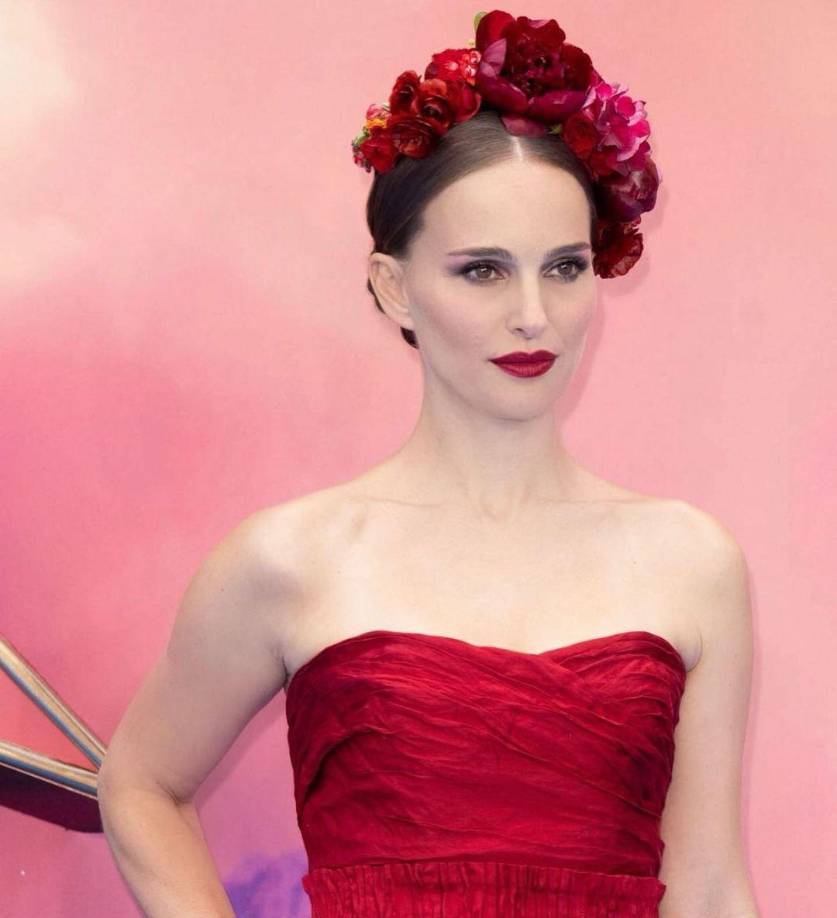 “Estoy especialmente agradecida por la imaginación que tuvieron todos para elegir a una actriz de 1.60 metros para el rol de una de 1.80. Eso supone un verdadero salto de posibilidades en tu mente”, reflexionó la israelí en una conferencia de prensa durante el estreno del film en México esta semana.