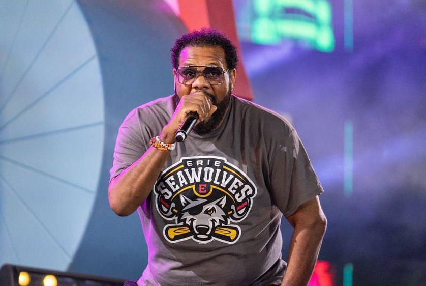 Muere el rapero Fatman Scoop tras colapsar durante un concierto