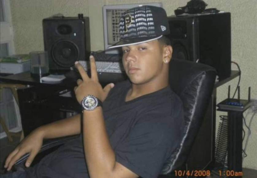 Emmanuel Gazmey Santiago es el verdadero nombre del cantante Anuel AA.