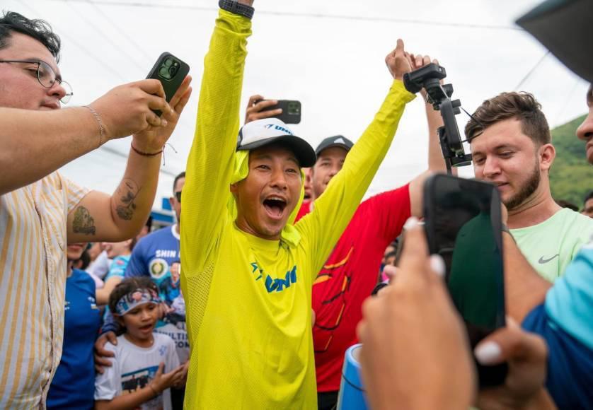 El lunes 4 de noviembre de 2024, Shin Fujiyama finalizó su reto de recorrer 3,000 kilómetros desde el norte de México hasta Honduras.