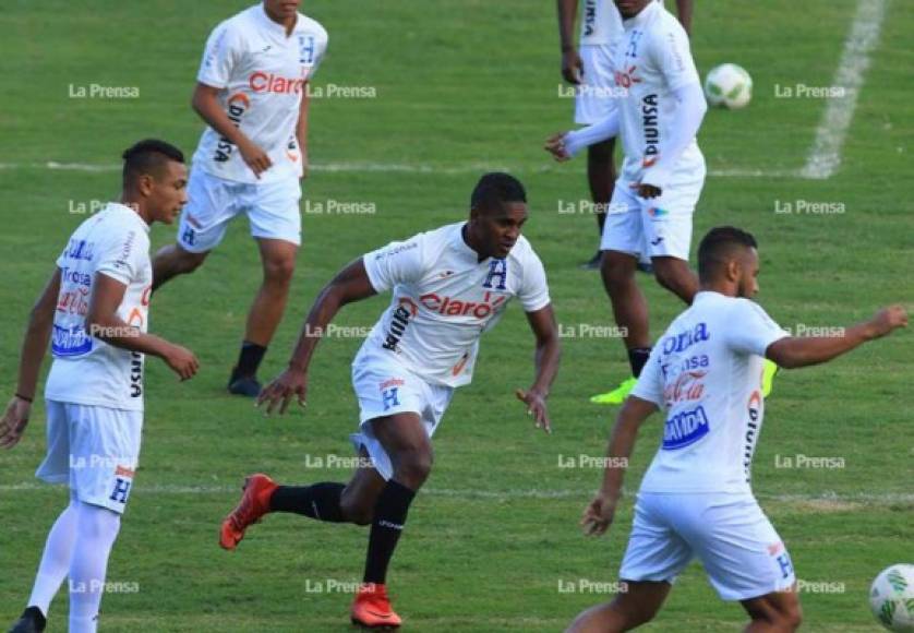 En la selección de Honduras se ve un gran ambiente entre los jugadores.