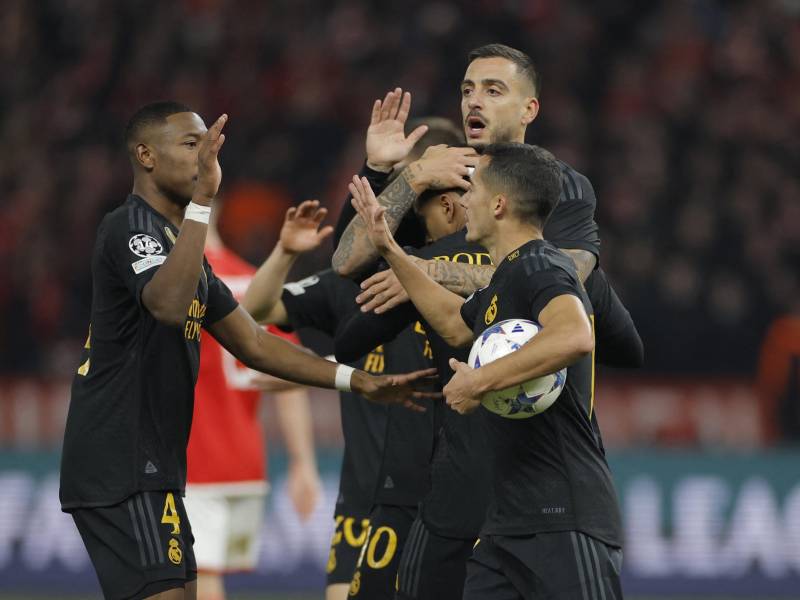 Se disputa el segundo tiempo del partido entre el Unión Berlín y Real Madrid.