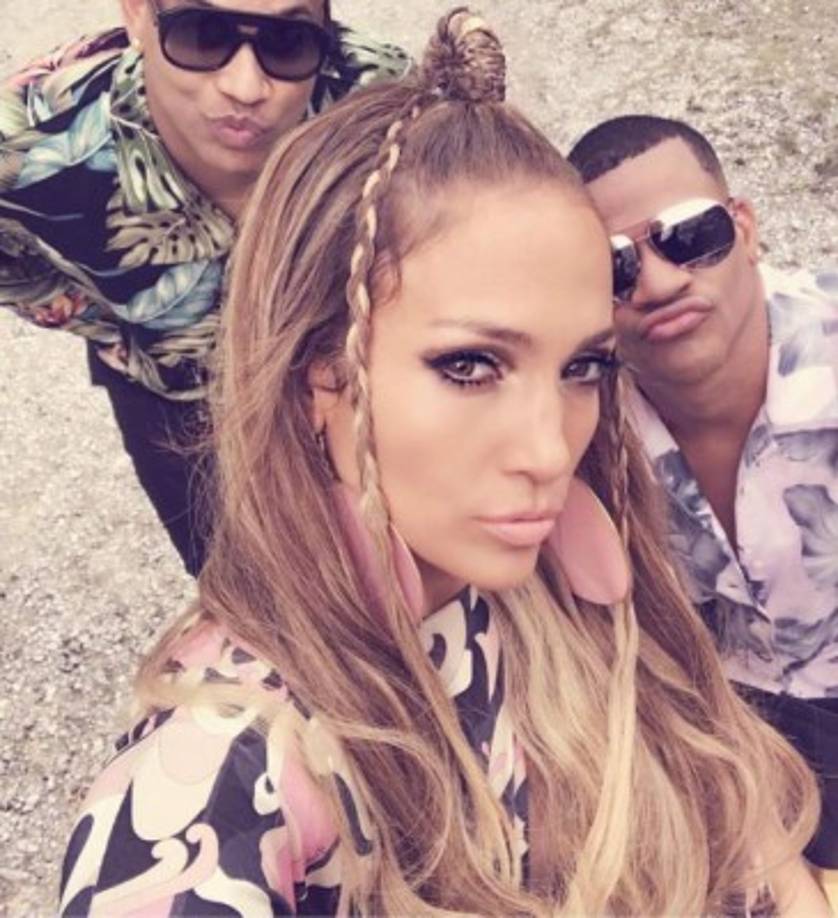 El nuevo sencillo de Jennifer López es una colaboración con el grupo cubano, Gente de Zona. <br/><br/>Su próximo disco se titula 'A tu lado' y será completamente en español. Este fue producido por su exesposo Marc Anthony.<br/>