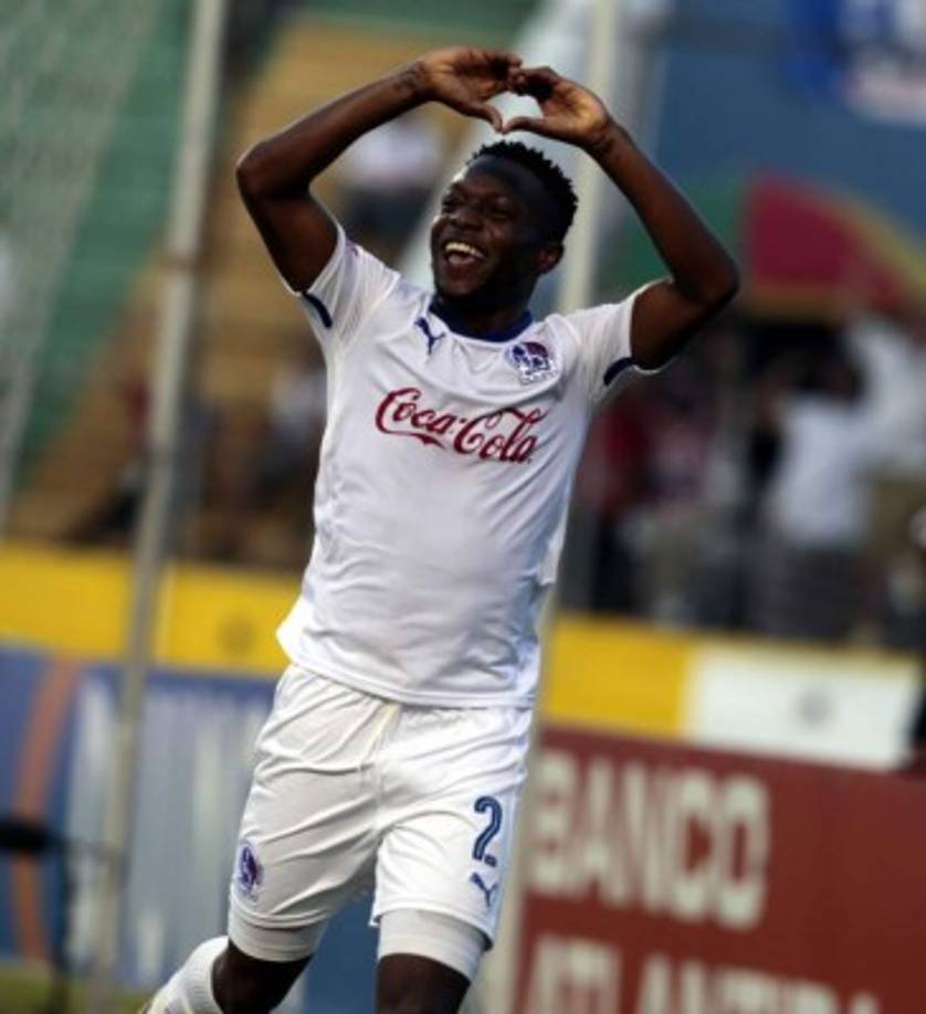 Kevin Álvarez, lateral derecho de 21 años, está consolidado en Olimpia, fue mundialista Sub-20 en 2015 y forma parte del proceso Sub-23.