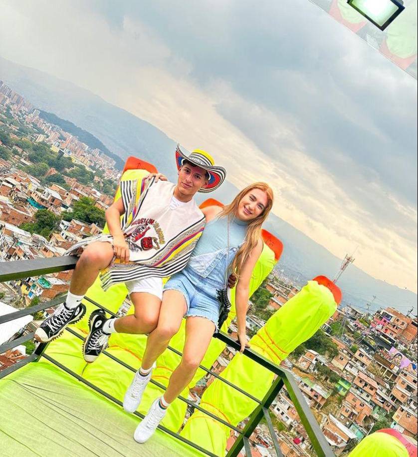 Este viaje lo realizó junto a su pareja Daniel López.