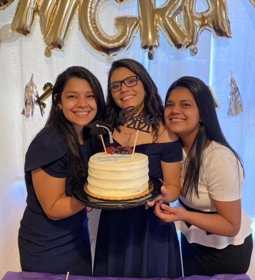 Las jóvenes manifiestan estar agradecidas con Dios y sus padres, ya que consideran que “sin su respaldo esto no habría sido posible”. Además, motivan a los hondureños a que “confíen en su potencial y nunca desistan de sus sueños”.