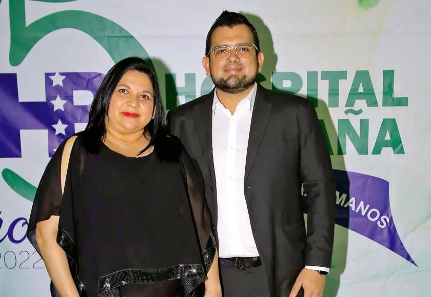 Jazmine Zúniga y Josey Medina