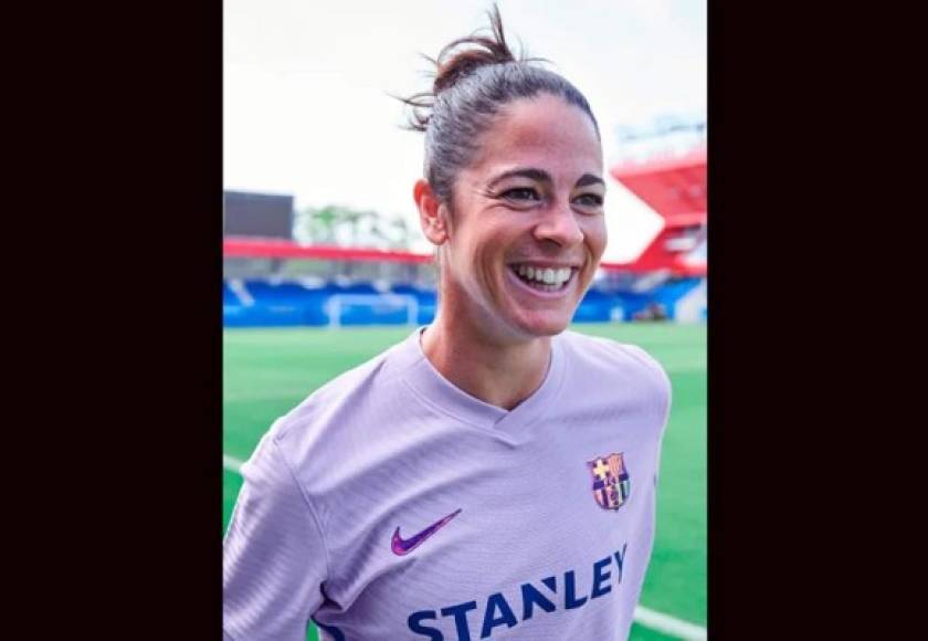 La defensa español Marta Torrejón fue otra de las protagonistas en la presentación de la nueva camiseta del Barcelona.