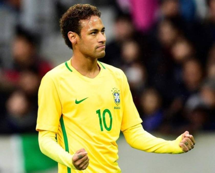El delantero Neymar del París Saint Germain de Francia.