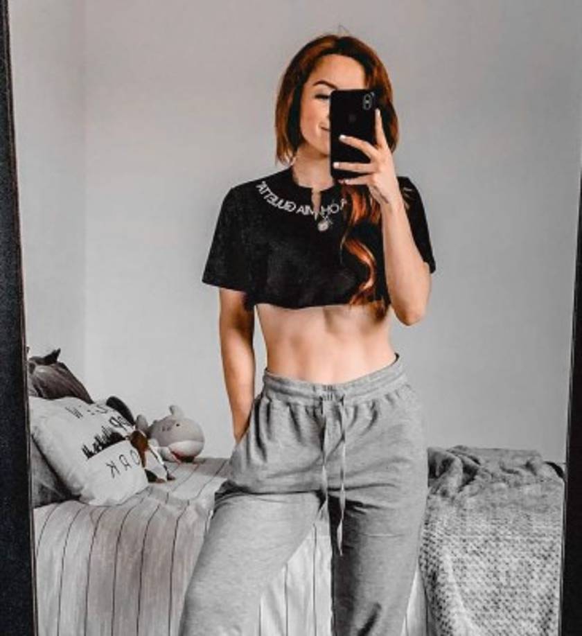 'Un tiburón no se avergüenza de sus dientes, de sus cicatrices ni de sus escamas, un tiburón va recordándoles a todos que son seguros, feroces e increíblemente perfectos en su esencia y anatomía, máquinas indestructibles y depredadores naturales. Seamos un tiburón maravilloso y feliz en su propia piel.', añadió Dalú.