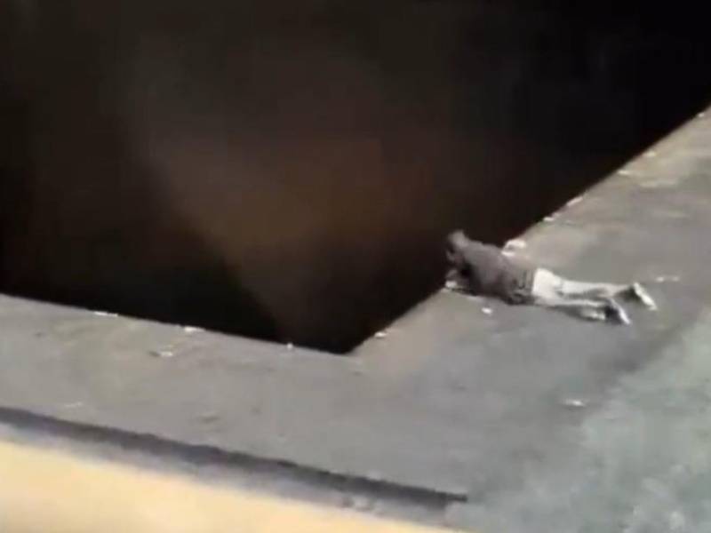 Video: Hombre cae en piscina del Memorial del 11 de septiembre