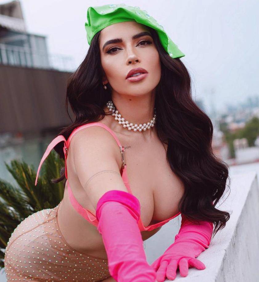 Dania roba suspiros con cada una de sus publicaciones en Instagram.