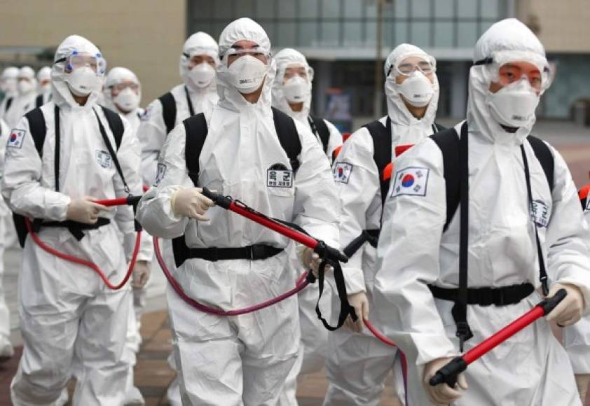Corea del Sur confirmó 594 casos más de coronavirus el 29 de febrero el mayor aumento hasta la fecha para el país y llevar el total nacional a 2.931 infecciones con tres muertes adicionales.