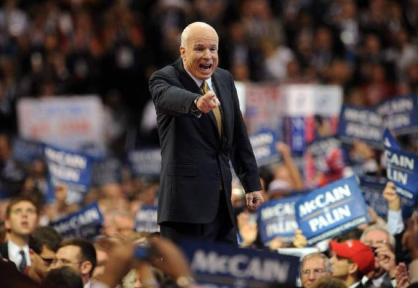 Cuando en una entrevista con la cadena ABC le preguntaron por cómo le gustaría que la gente lo recordara, McCain tenía claro que su prioridad era ser visto como un hombre 'que sirvió a su patria'.