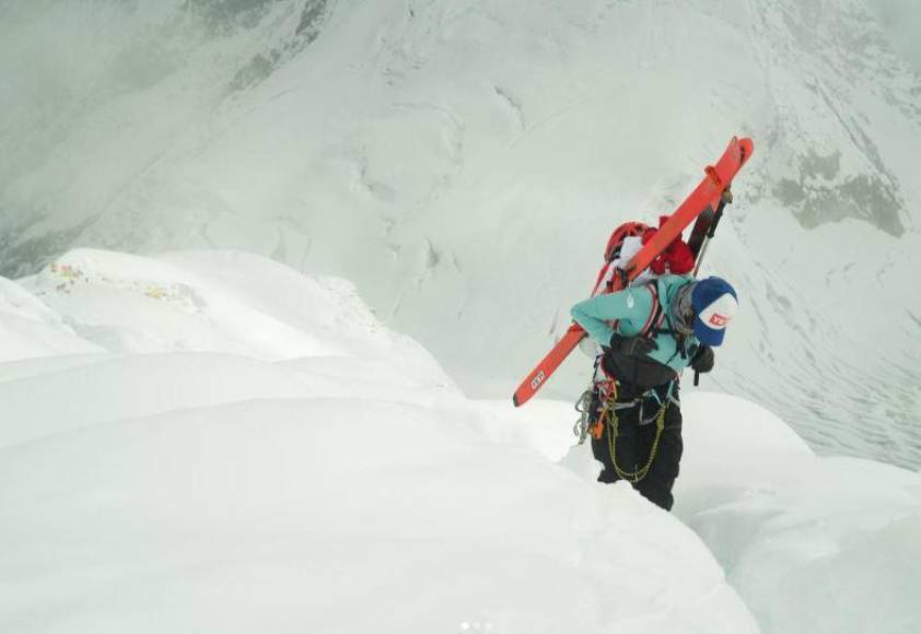 Con dos décadas de carrera, la alpinista y esquiadora de montaña es una de las “más prolíficas de su generación”, según su patrocinador The North Face.