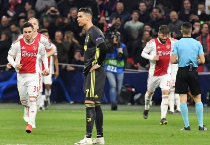 La molestia era evidente en Cristiano Ronaldo tras el gol del empate del Ajax.