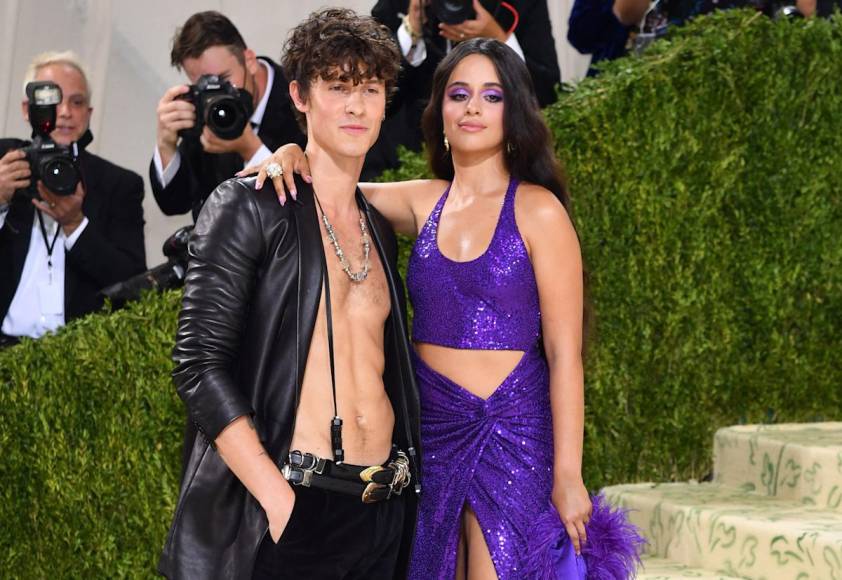 Camila Cabello y Shawn Mendes han anunciado el final de su historia de amor de dos años, durante la que nos regalaron colaboraciones como ‘Señorita’, a través de un comunicado compartido en sus respectivas Stories de Instagram en el que hacen hincapié en que su ruptura se ha producido de forma cordial.