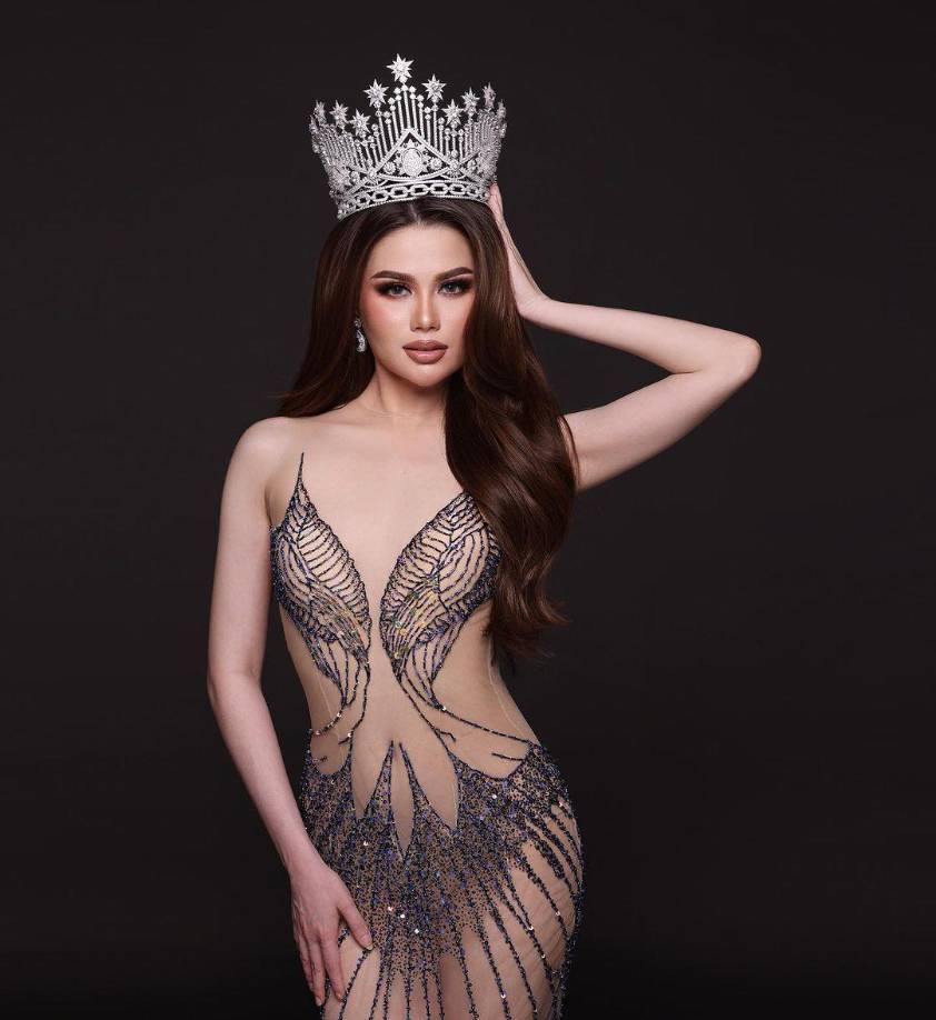 Se llama Fabienne Nicole.