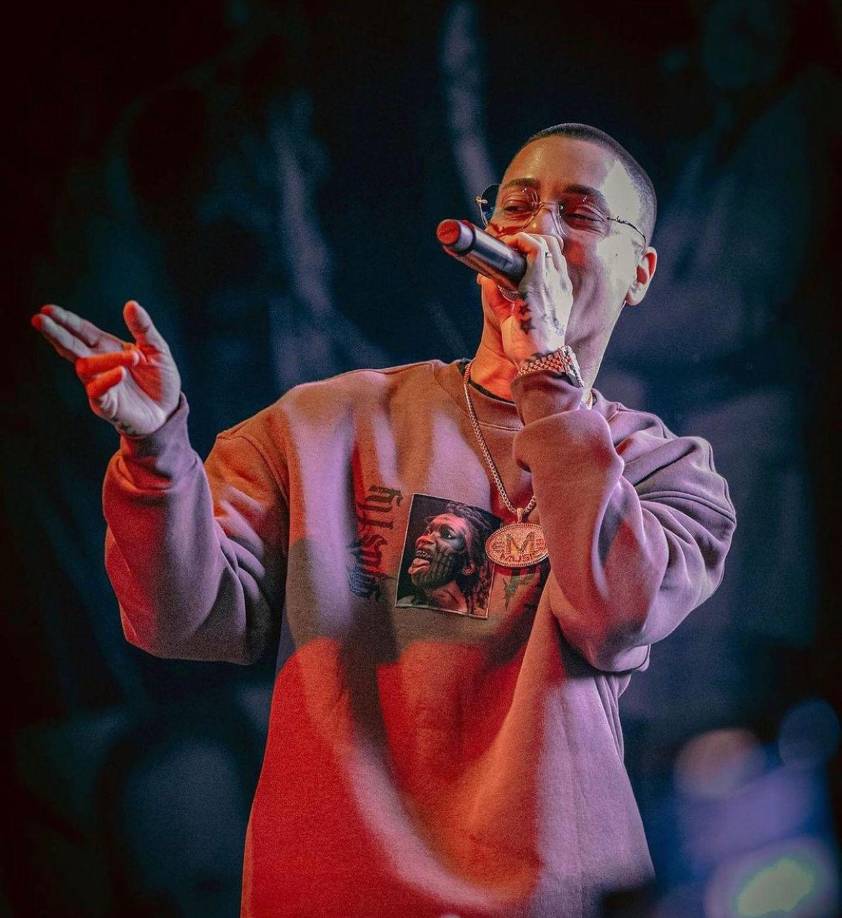 En la entrevista, Baby Rasta también dijo que el éxito de los artistas de hoy se debe a la grandeza del género del reguetón y del camino hecho por artistas anteriores.