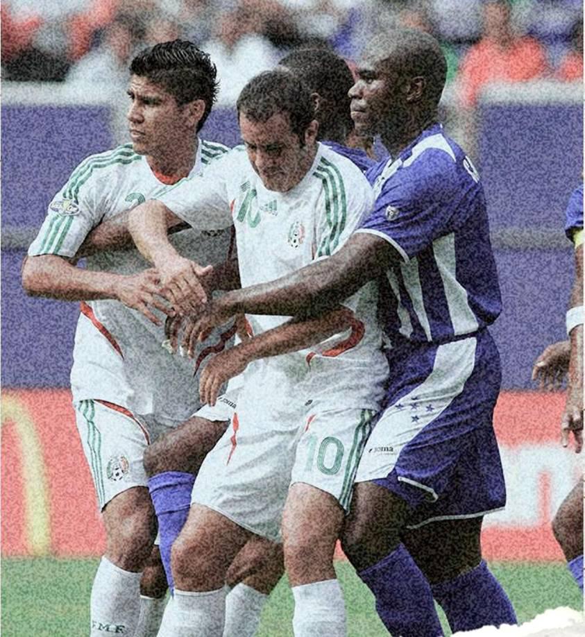 Samuel Caballero revela por qué besó a Cuauhtémoc: Se lo soné en la oreja