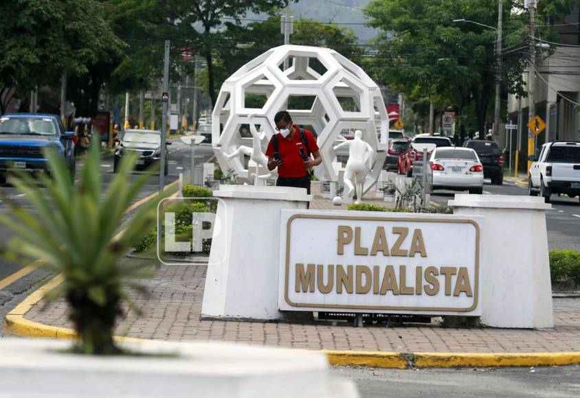 La Plaza Mundialista que se encuentra en la primera calle, frente al sector sur del Morazán.