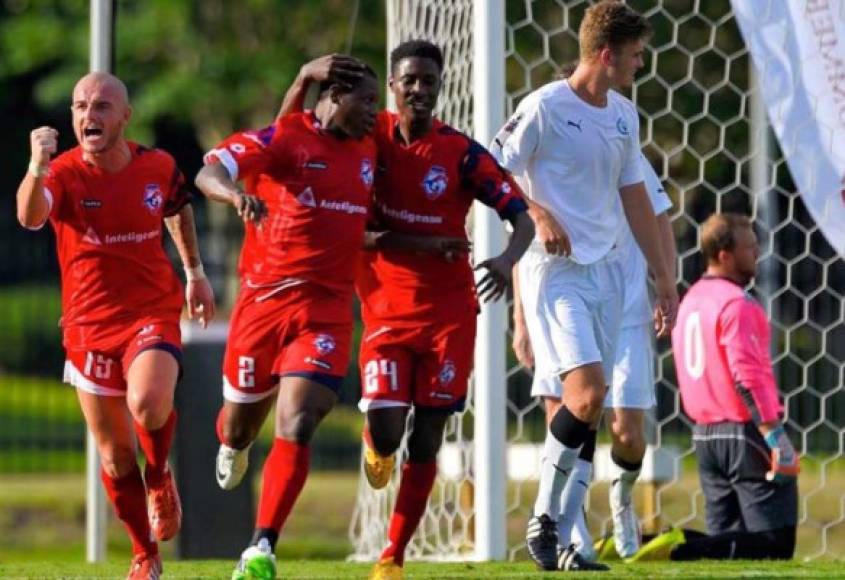 Samir García: En la LIga de Honduras jugó en clubes como Motagua, Deportes Savio y Atlético Choloma, en los últimos años en Estados Unidos ha jugado a nivel burocrático.